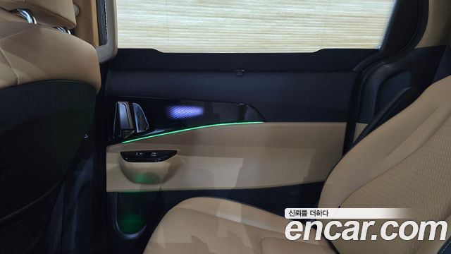 Kia Carnival (IV) Gasoline 9-seater Limousine(Special vehicle) 2023 — фото 31