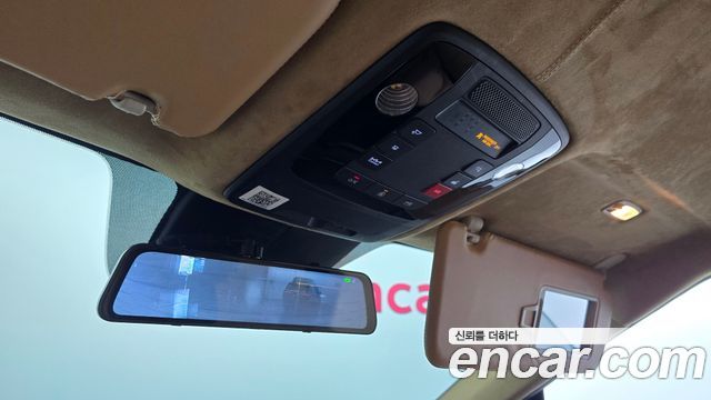 Kia Carnival (IV) Gasoline 9-seater Limousine(Special vehicle) 2023 — фото 36