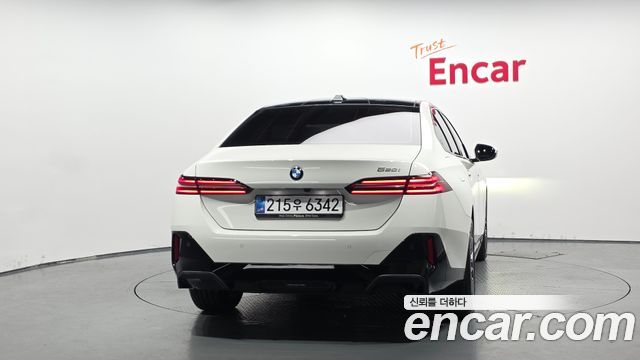 BMW 5 Series (G60) 520i M Sport 2025 — фото 4