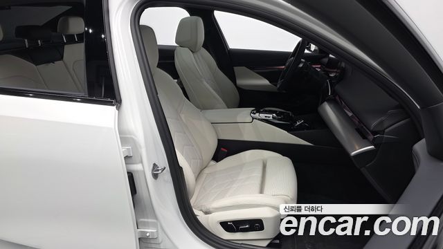 BMW 5 Series (G60) 520i M Sport 2025 — фото 26