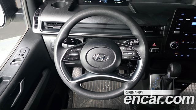 Hyundai Staria Cargo 5-Seater Smart 2022 — фото 15