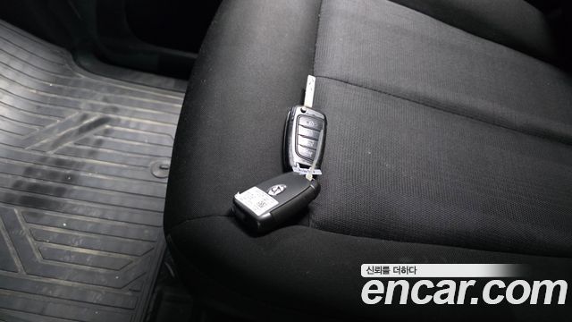 Hyundai Staria Cargo 5-Seater Smart 2022 — фото 16