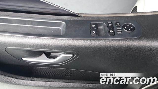 Hyundai Staria Cargo 5-Seater Smart 2022 — фото 18