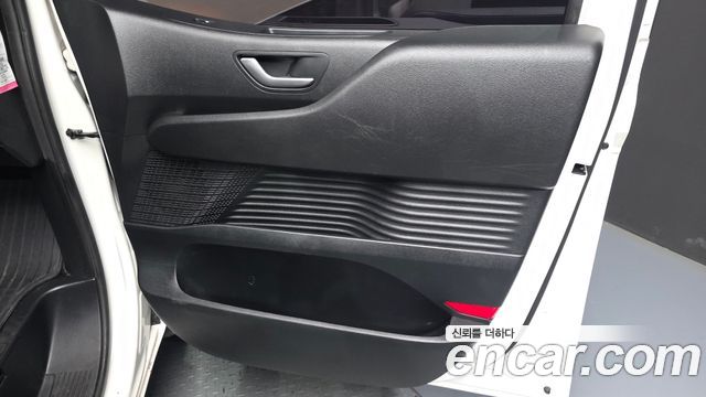 Hyundai Staria Cargo 5-Seater Smart 2022 — фото 24