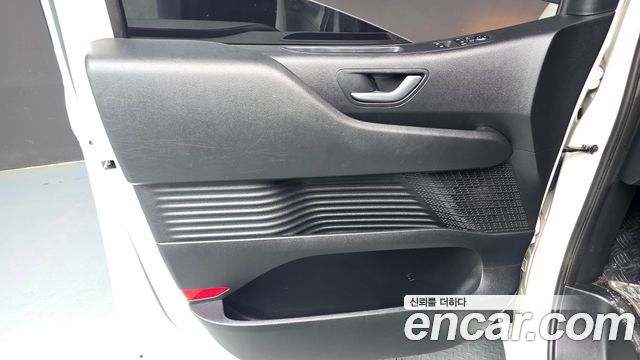 Hyundai Staria Cargo 5-Seater Smart 2022 — фото 25