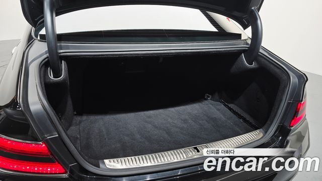 Genesis G90 5.0 AWD Prestige 2019 — фото 20