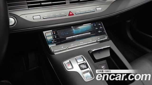 Hyundai Grandeur (IG) 3.0 LPi Rent Car Modern 2022 — фото 9