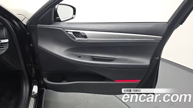 Hyundai Grandeur (IG) 3.0 LPi Rent Car Modern 2022 — фото 25