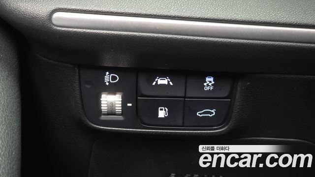 Hyundai Grandeur (IG) 3.0 LPi Rent Car Modern 2022 — фото 29