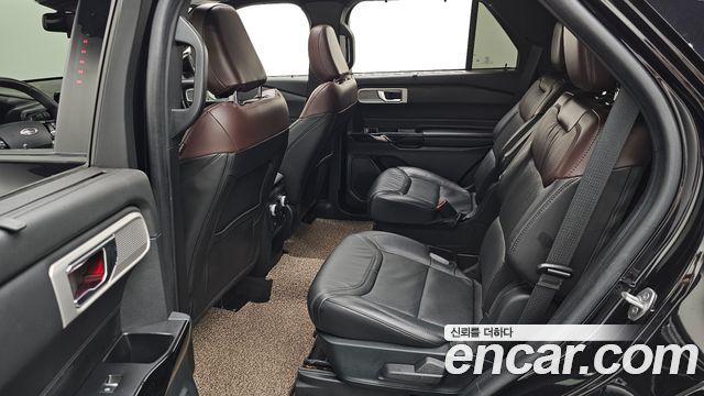 Ford Explorer (VI) 3.0 Platinum 4WD 2021 — фото 15