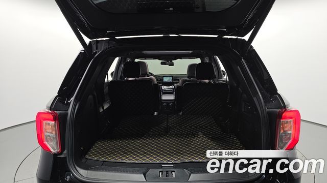 Ford Explorer (VI) 3.0 Platinum 4WD 2021 — фото 24
