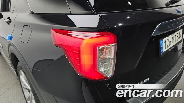 Ford Explorer (VI) 3.0 Platinum 4WD 2021 — фото 29