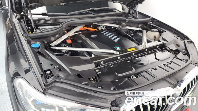 BMW X5 (G05) xDrive 45e xLine 2021 — фото 6