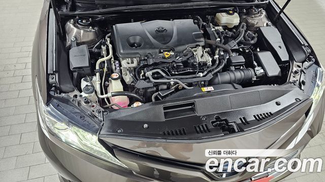 Toyota Camry (XV70) 2.5 XLE Hybrid 2019 — фото 6