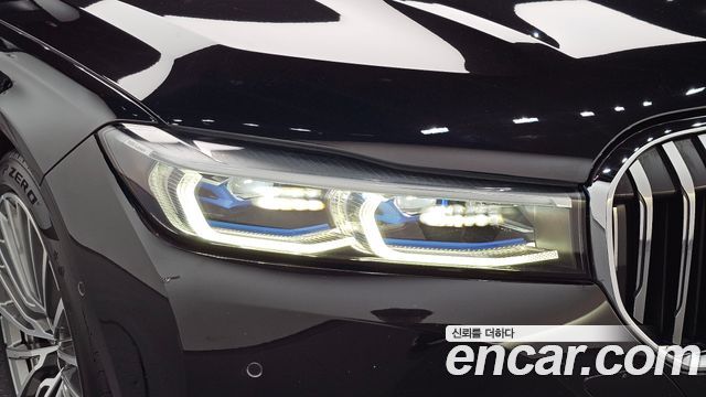 BMW 7 Series (G11) 740i Design Pure Excellence 2021 — фото 22