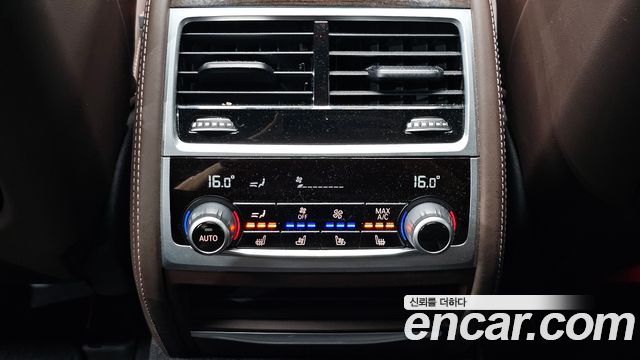 BMW 7 Series (G11) 740i Design Pure Excellence 2021 — фото 27