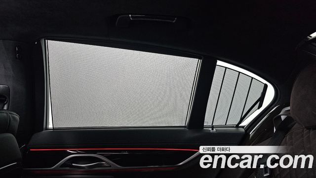 BMW 7 Series (G11) 740i Design Pure Excellence 2021 — фото 33