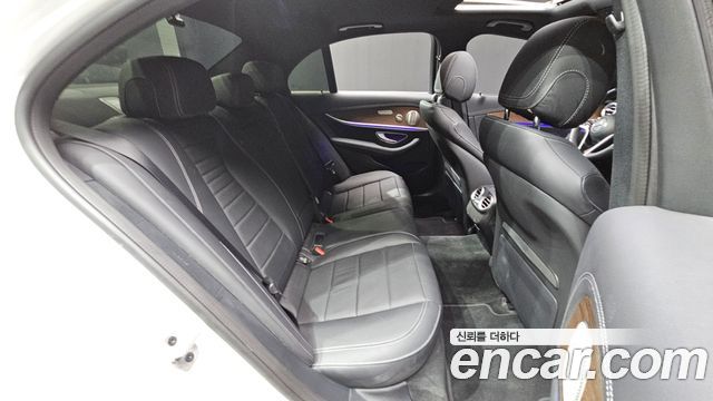 Mercedes-Benz E-Class (W213) E220d 4MATIC Exclusive 2023 — фото 15