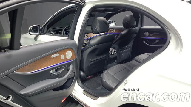 Mercedes-Benz E-Class (W213) E220d 4MATIC Exclusive 2023 — фото 22
