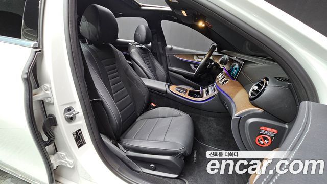 Mercedes-Benz E-Class (W213) E220d 4MATIC Exclusive 2023 — фото 32