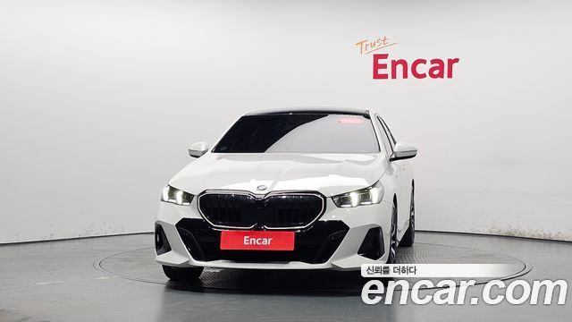 BMW 5 Series (G60) 530i xDrive M Sport 2025 — фото 3
