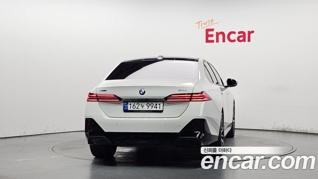 BMW 5 Series (G60) 530i xDrive M Sport 2025 — фото 4