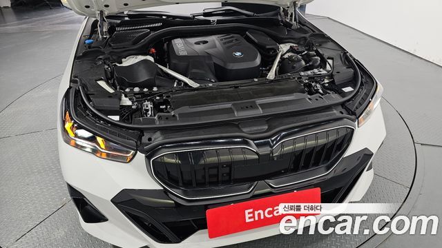 BMW 5 Series (G60) 530i xDrive M Sport 2025 — фото 6