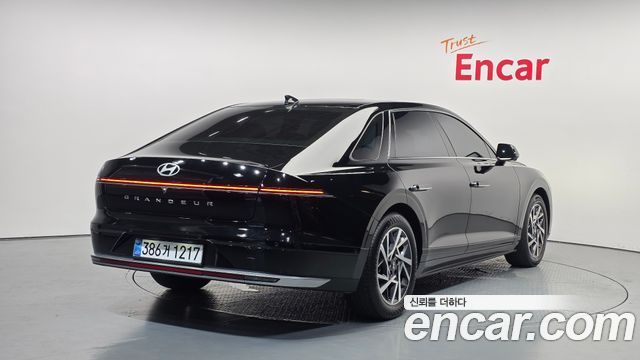Hyundai Grandeur (GN7) 3.5 LPG 2WD Exclusive 2023 — фото 2