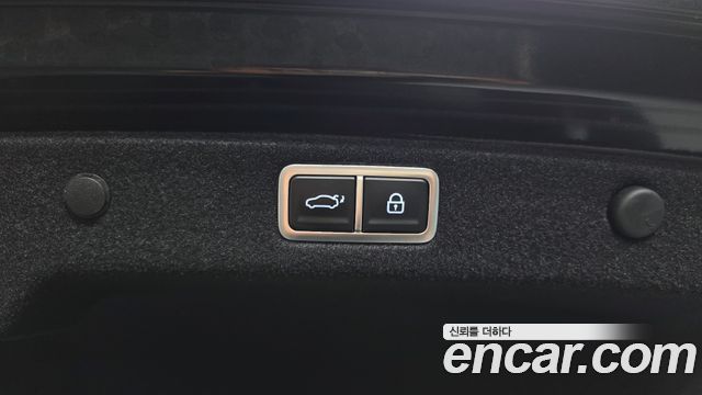 Hyundai Grandeur (GN7) 3.5 LPG 2WD Exclusive 2023 — фото 33
