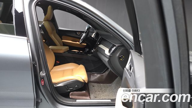 Volvo XC60 (II) D5 Inscription 2019 — фото 11