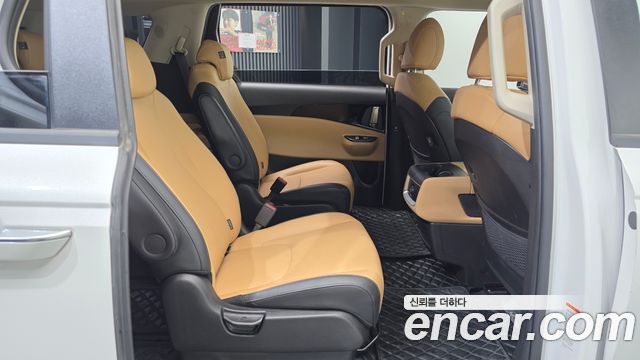 Kia Carnival (IV) Gasoline 9-Seater Prestige 2023 — фото 11