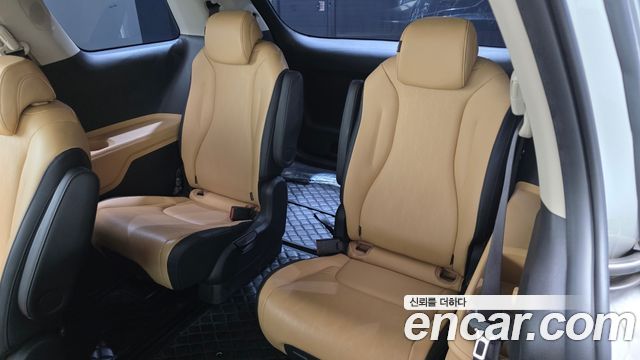 Kia Carnival (IV) Gasoline 9-Seater Prestige 2023 — фото 12