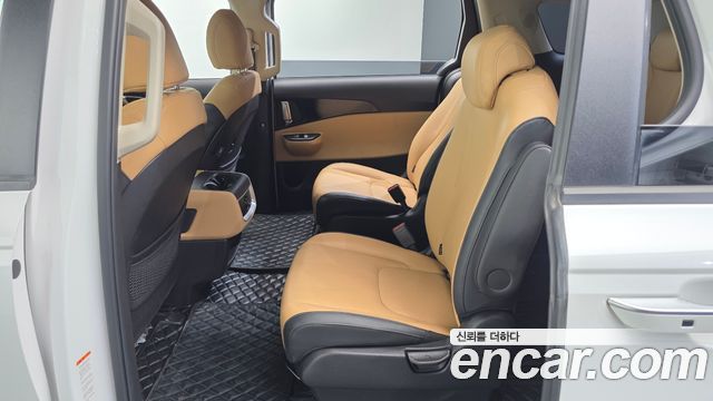 Kia Carnival (IV) Gasoline 9-Seater Prestige 2023 — фото 13