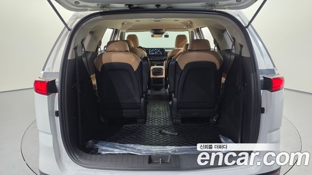 Kia Carnival (IV) Gasoline 9-Seater Prestige 2023 — фото 27