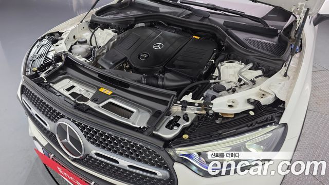 Mercedes-Benz GLC-Class (X254) GLC300 4MATIC AMG Line 2024 — фото 6