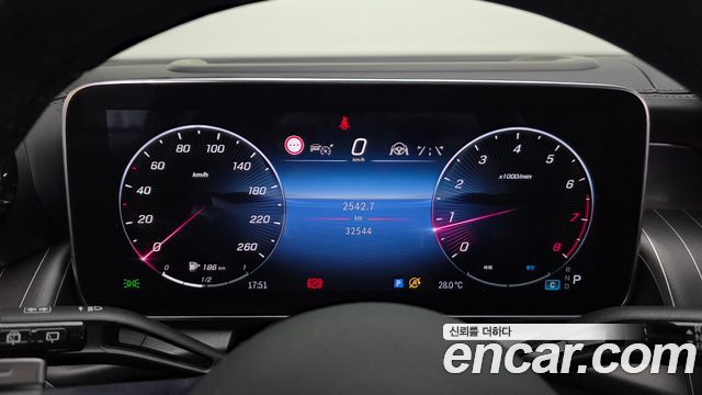 Mercedes-Benz GLC-Class (X254) GLC300 4MATIC AMG Line 2024 — фото 8