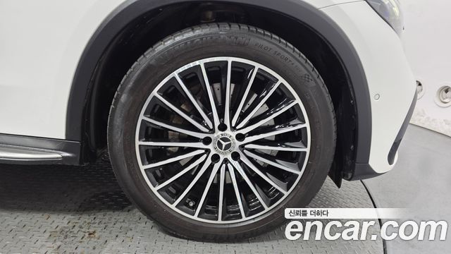 Mercedes-Benz GLC-Class (X254) GLC300 4MATIC AMG Line 2024 — фото 27