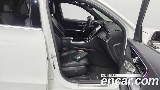 Mercedes-Benz GLC-Class (X254) GLC300 4MATIC AMG Line 2024 — фото 32