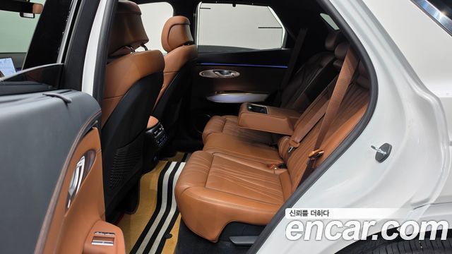 Genesis GV70 2.5T Gasoline AWD 2025 — фото 15