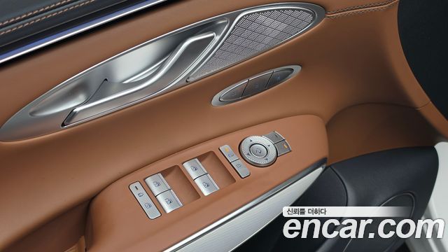 Genesis GV70 2.5T Gasoline AWD 2025 — фото 23