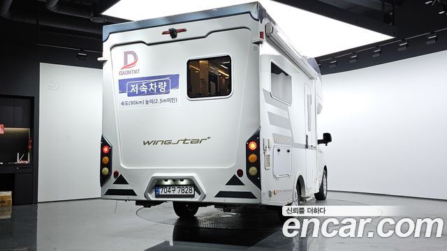 Hyundai Grand Starex Camping car 2021 — фото 4