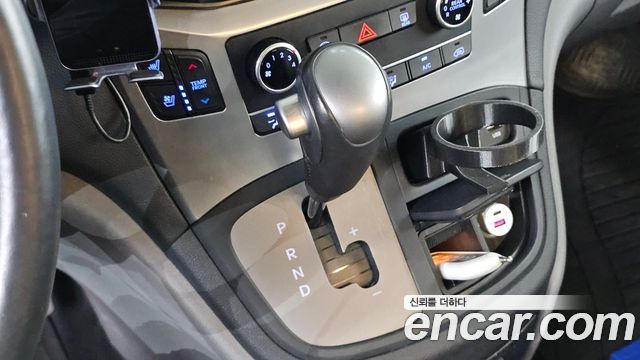 Hyundai Grand Starex Camping car 2021 — фото 9