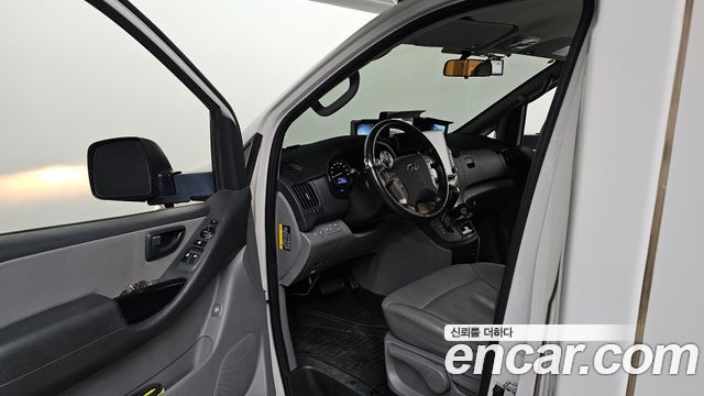 Hyundai Grand Starex Camping car 2021 — фото 10