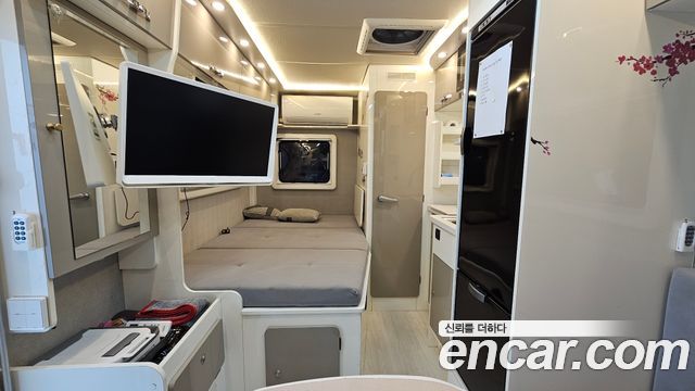 Hyundai Grand Starex Camping car 2021 — фото 20