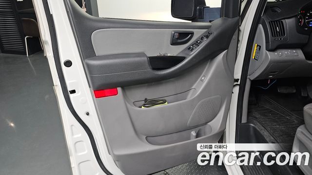 Hyundai Grand Starex Camping car 2021 — фото 31
