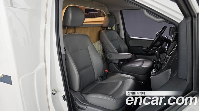 Hyundai Grand Starex Camping car 2021 — фото 32