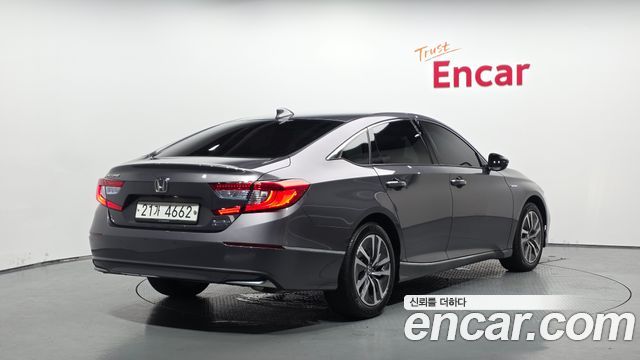Honda Accord (X) 2.0 Hybrid Touring 2019 — фото 2