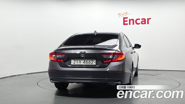 Honda Accord (X) 2.0 Hybrid Touring 2019 — фото 4