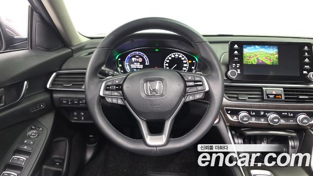 Honda Accord (X) 2.0 Hybrid Touring 2019 — фото 16