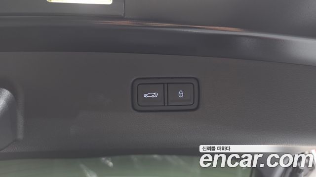 Genesis GV70 2.5T Gasoline AWD 2025 — фото 36